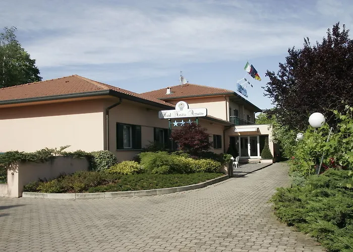 Nastro Azzurro 3* Monguzzo